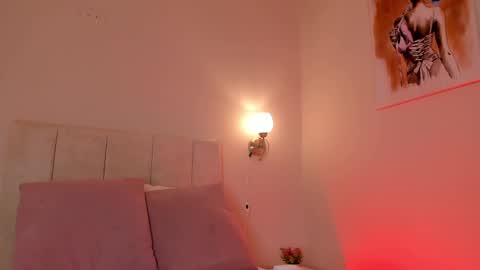 Snapshot of dani_skinny_ chatting on March 5, 2025, 6:12 pm Hi I am Dani online show from March 5, 2025, 6:12 pm