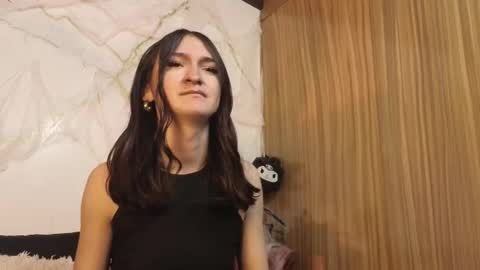 DANI independent model IG online show from October 15, 2025, 6:35 am