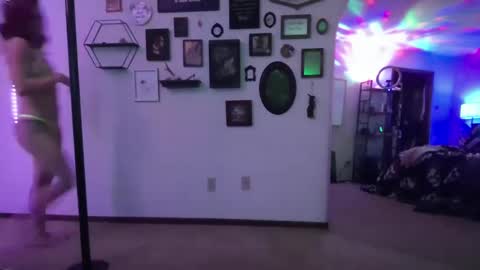 Daniday dream online show from March 1, 2025, 3:32 am