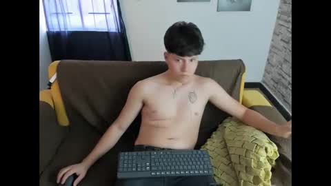 Snapshot of daniel_leon_c chatting on May 12, 2026, 7:00 pm daniel_leon_c online show from May 12, 2026, 7:00 pm
