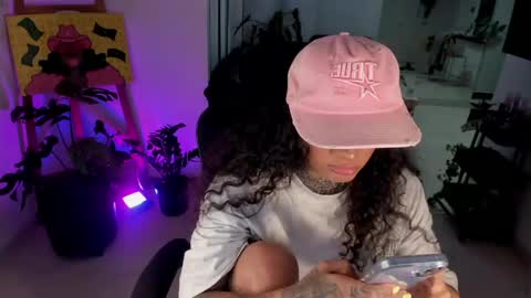 Snapshot of daniela_arenas chatting on April 22, 2026, 1:19 am daniela_arenas online show from April 22, 2026, 1:19 am