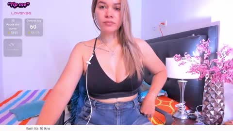 daniela online show from March 10, 2026, 3:39 pm