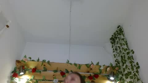 Daniela online show from March 5, 2025, 2:23 pm