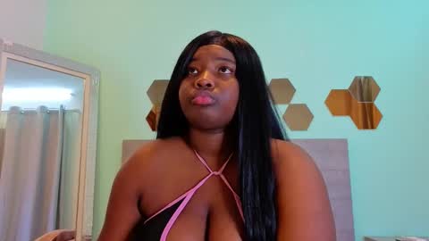 daniela_gil7 online show from February 3, 2026, 12:32 pm