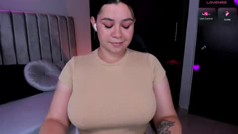 dani h0rx online show from February 20, 2025, 5:44 am