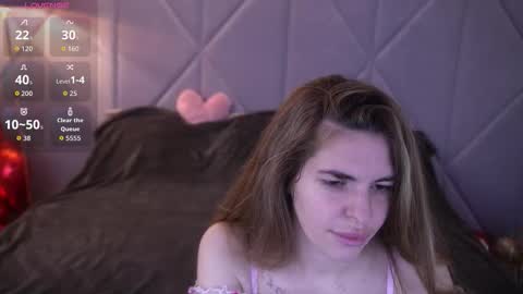 danielareign online show from February 15, 2026, 8:57 am