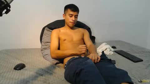 danielitopapii online show from March 3, 2025, 11:24 pm