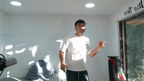 danielitopapii online show from October 28, 2025, 10:01 pm