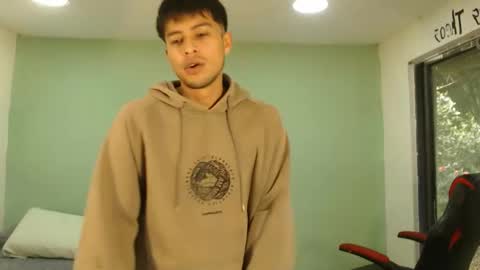 danielitopapii online show from January 6, 2026, 1:37 pm