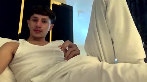 Snapshot of daniels_cruz chatting on January 6, 2025, 10:15 pm Daniels Cruz online show from January 6, 2025, 10:15 pm