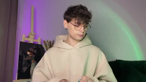 danieltuckerr online show from April 9, 2026, 10:59 pm