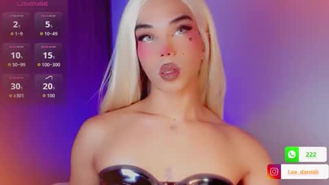 DANNI LEE online show from February 15, 2026, 8:16 pm