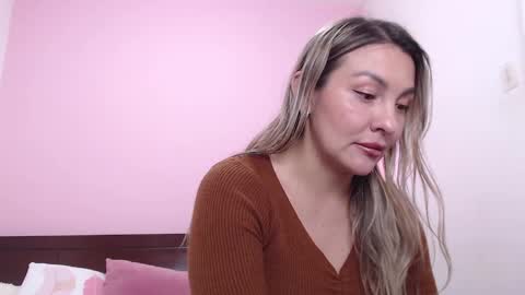 K A R O L online show from December 4, 2024, 2:31 am