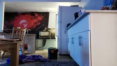 danimal5000 online show from November 21, 2025, 4:27 pm