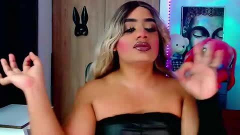 danipein online show from October 17, 2025, 11:51 pm