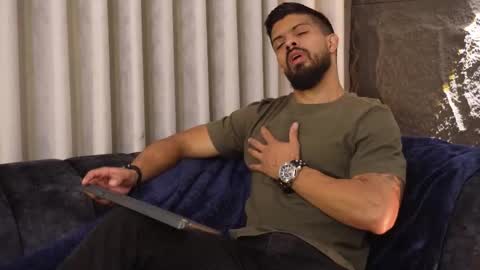 Dann saenz online show from November 18, 2025, 11:47 am