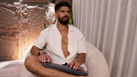 Snapshot of dann_saenz chatting on April 13, 2026, 1:16 pm Dann saenz online show from April 13, 2026, 1:16 pm