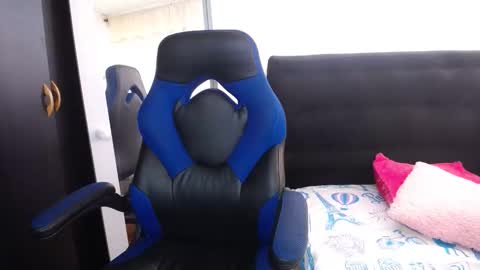 danna martinez33 online show from February 25, 2026, 11:53 am