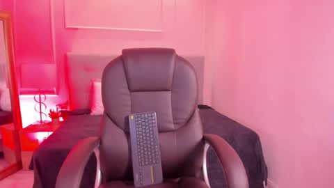 danna_palmeth online show from October 10, 2025, 5:56 pm