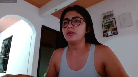 Danna online show from March 12, 2025, 9:45 pm