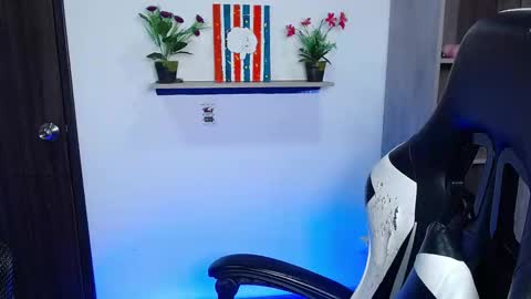 Danna online show from October 14, 2025, 9:21 am