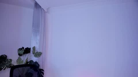 Snapshot of danna_stewart chatting on March 2, 2025, 1:36 am Paulina online show from March 2, 2025, 1:36 am