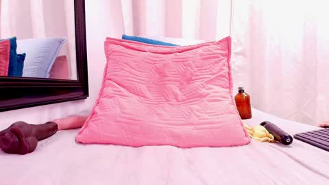 Danna Berlin  online show from February 6, 2025, 10:21 pm