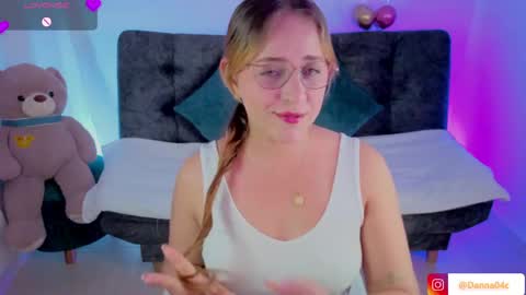 Danna online show from April 11, 2026, 6:56 pm