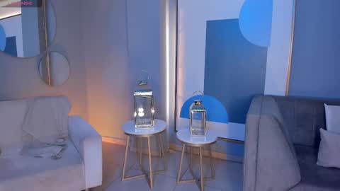 Danna Cruz  online show from November 4, 2025, 6:51 pm