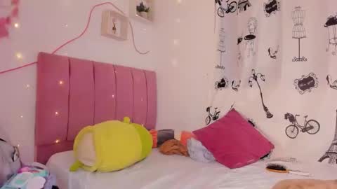 Snapshot of dannagabriella chatting on May 6, 2026, 4:52 am dannagabriella online show from May 6, 2026, 4:52 am