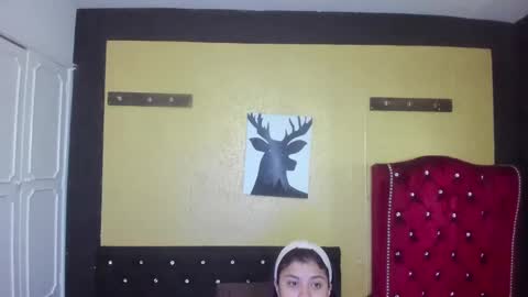 Danna Garza online show from March 12, 2025, 4:19 am