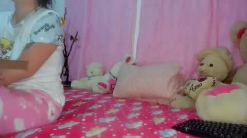 Snapshot of dannajeins chatting on September 28, 2025, 2:33 pm Danna Sofia jeins online show from September 28, 2025, 2:33 pm