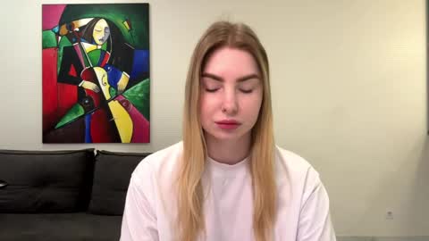 dannamissss online show from February 14, 2025, 6:51 pm