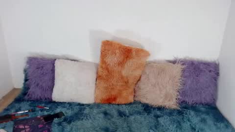 Dannica Spearson Hart online show from April 18, 2026, 2:37 am