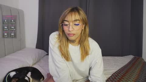 Snapshot of dannielle_ chatting on January 4, 2025, 8:59 pm online show from January 4, 2025, 8:59 pm
