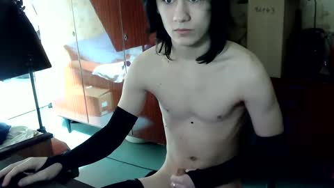 Snapshot of danniielll chatting on February 9, 2025, 6:47 pm HilmarZ online show from February 9, 2025, 6:47 pm