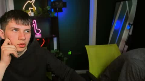 danny_dark1 online show from April 3, 2026, 7:01 pm