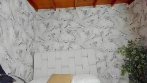 Snapshot of danny_fernandez chatting on October 24, 2025, 5:48 am danny_fernandez online show from October 24, 2025, 5:48 am