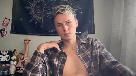 danny online show from September 23, 2025, 12:08 pm