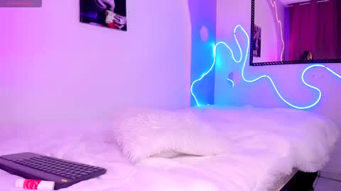 Snapshot of dannyhot__ chatting on September 16, 2025, 2:07 pm Danny online show from September 16, 2025, 2:07 pm