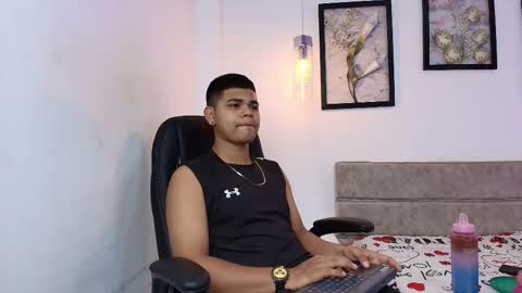 Snapshot of dannysamm chatting on October 17, 2025, 12:08 pm dannysamm online show from October 17, 2025, 12:08 pm