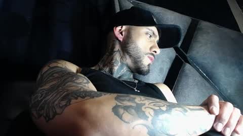 dante_d_angelo_ online show from April 7, 2026, 7:20 am