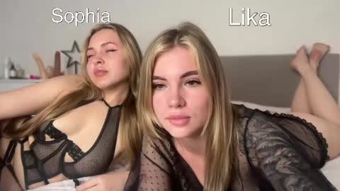 DanteetBeatrix online show from March 25, 2026, 10:21 am