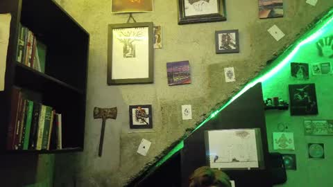 dany_kyng online show from April 16, 2026, 9:39 pm