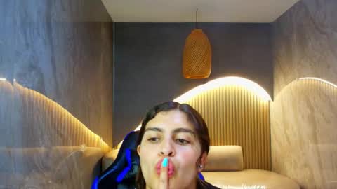 Dany online show from November 13, 2025, 1:32 pm