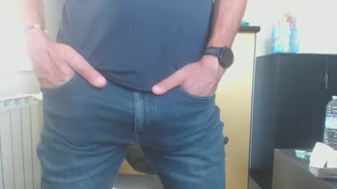 Snapshot of danyblueyes71 chatting on September 17, 2025, 10:50 am Dany online show from September 17, 2025, 10:50 am