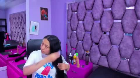 DanySwet online show from January 7, 2025, 1:35 pm