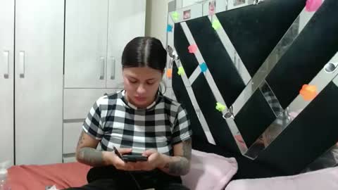 Snapshot of daphne877046 chatting on May 12, 2026, 1:47 am daphne877046 online show from May 12, 2026, 1:47 am