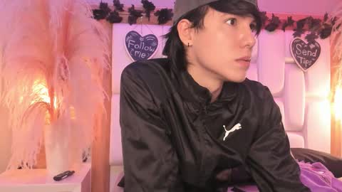 daphne_and_roger online show from March 20, 2026, 11:04 am