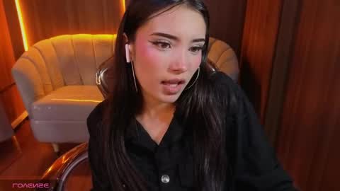 daphne_nicole_b online show from May 30, 2026, 1:19 pm